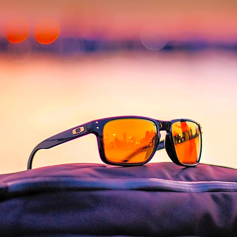 Polarized Sunglasses Recommended for Eye Protection Against UV Rays