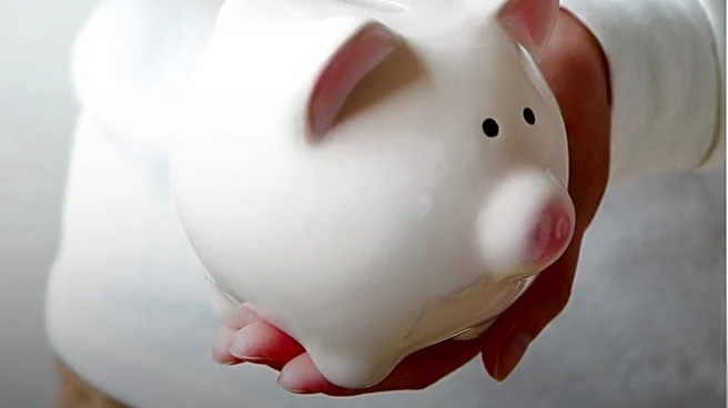 UK Woman Saves Over $1,000 Monthly by Living on a Narrowboat