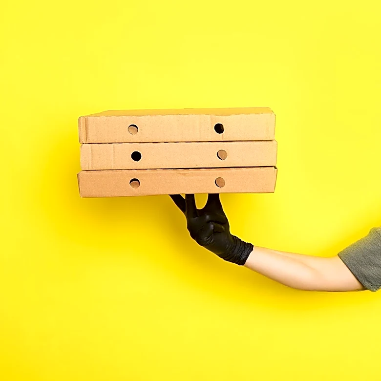 Idaho Domino's Driver's Kind Gesture Leads to $40K in Tips After Viral Video