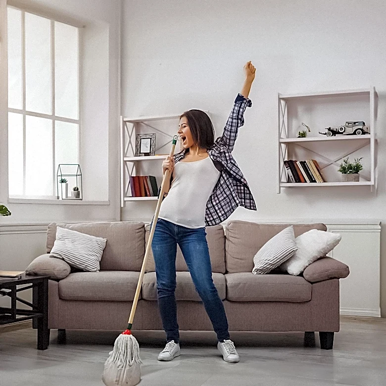 Psychologists Explain Benefits of Spring Cleaning for Mental Well-being
