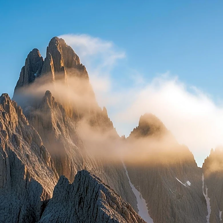 Boston Mountaineer Aims to Break Everest Climbing Record Without Oxygen