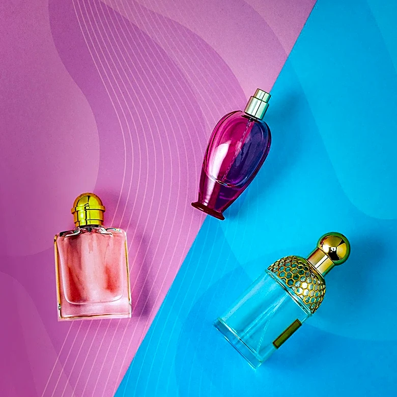 Fragrance Enthusiasts Urged to Abandon Signature Scents for Diverse Wardrobes