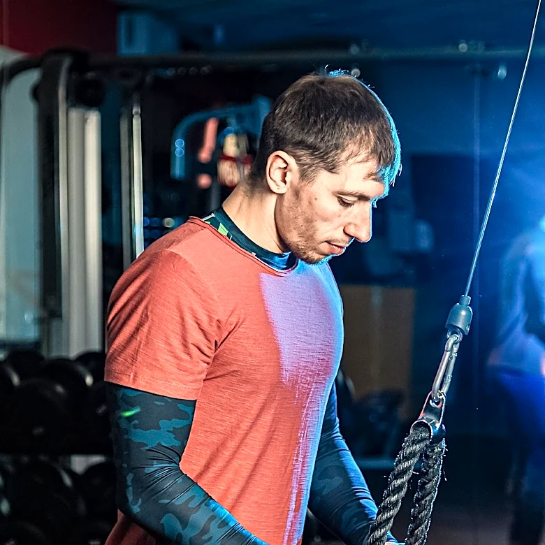 Men's Health Introduces Effective Triceps Workout for Stronger Arms