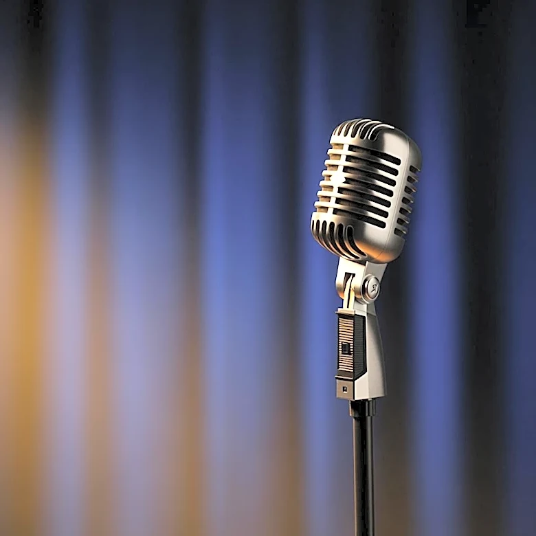 Roy Wood Jr. Discovers Keanu Reeves' Passion for Standup Comedy on 'Outcome' Set