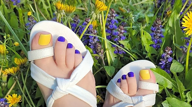 Experts Highlight Trendy Pedicure Colors for Prom 2026