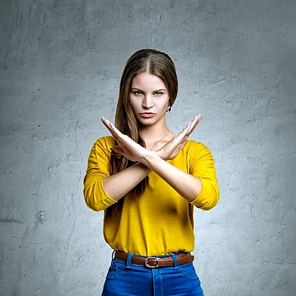 Psychology Today Explores the Risks of Looksmaxxing and Self-Rejection