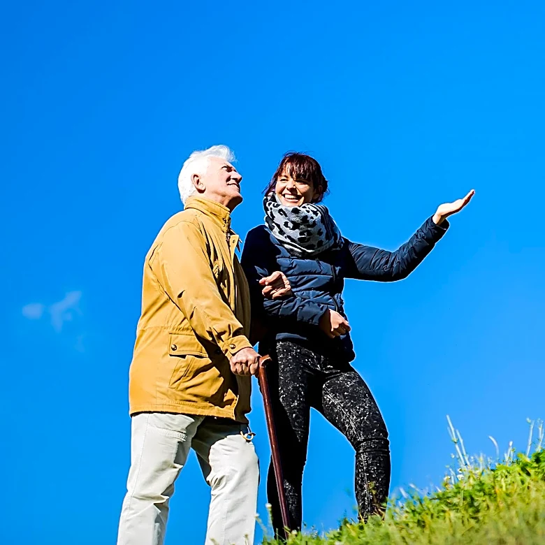 Woman's Attempt to Help Stranger Sparks Online Debate Over Social Etiquette