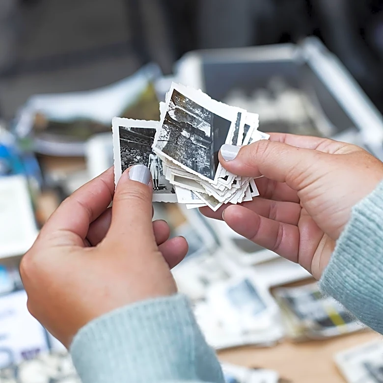 Mitchell High School Alumni Unearth 2005 Time Capsule, Revealing Sentimental Items