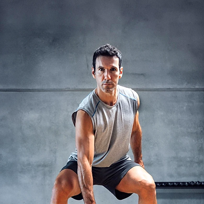Five-Minute Kettlebell Workout Offers Efficient Strength Building