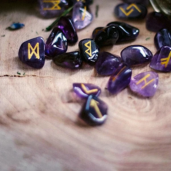 Erica Wright Explores the Fascination with Occult and Psychic Mysteries