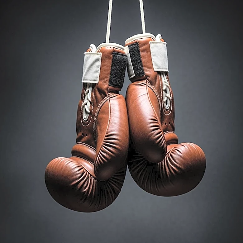 Tyson Fury Returns to Boxing Against Arslanbek Makhmudov