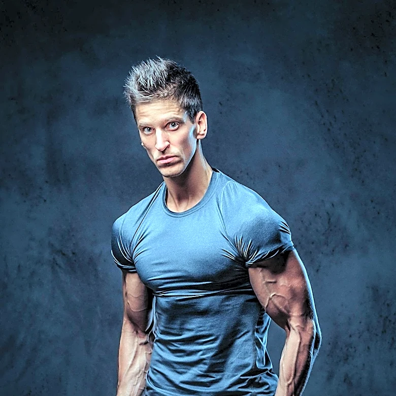 Fitness Coach Promotes Total Repetition Method for Muscle Building