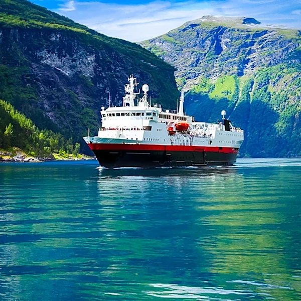 Hurtigruten Offers Discounted Coastal Voyages with Lower Deposits for 2026/27