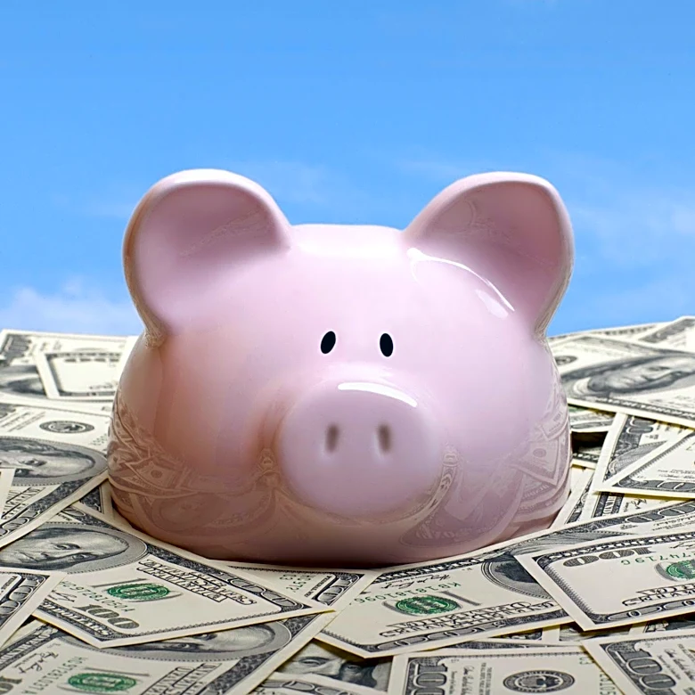 Consumer Reports Highlights Fuel-Saving Driving Tips Amid Rising Gas Prices