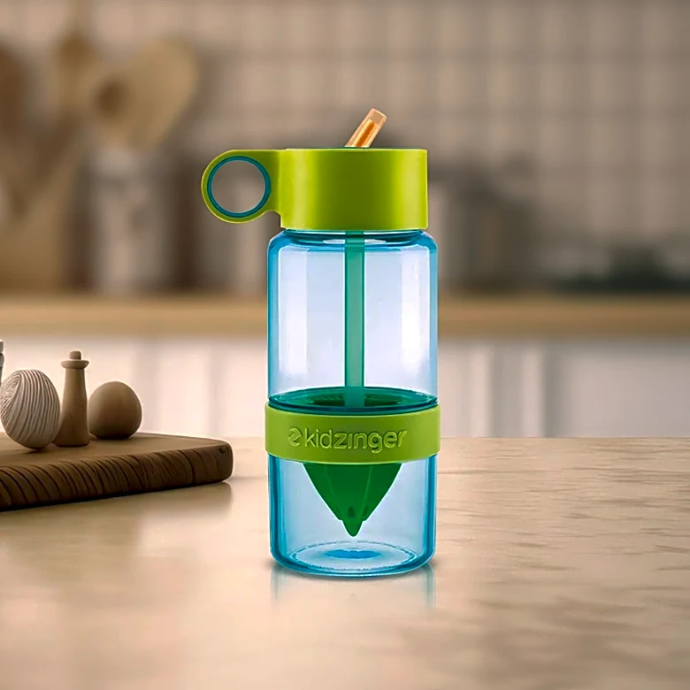 Innovative Water Bottle Design Addresses Hygiene Concerns