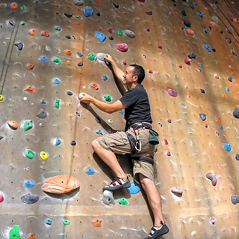 Rocknasium Offers Community and Skills for Aspiring Rock Climbers