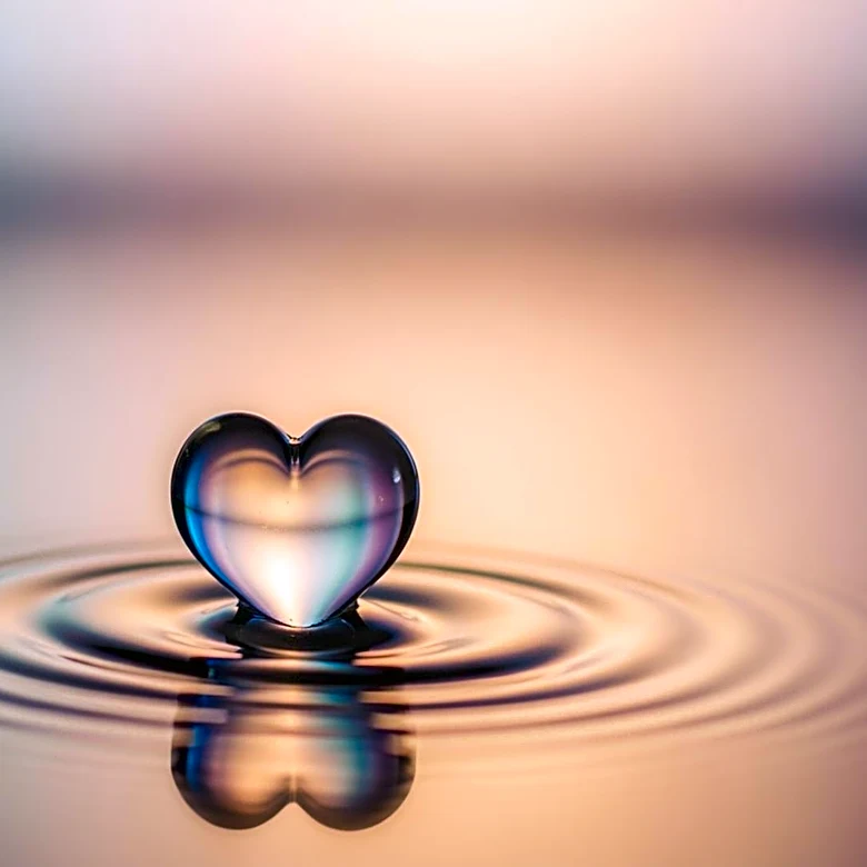 Isaia Huron Explores Themes of Love and Self-Reflection in 'Mr. Lovebomb'