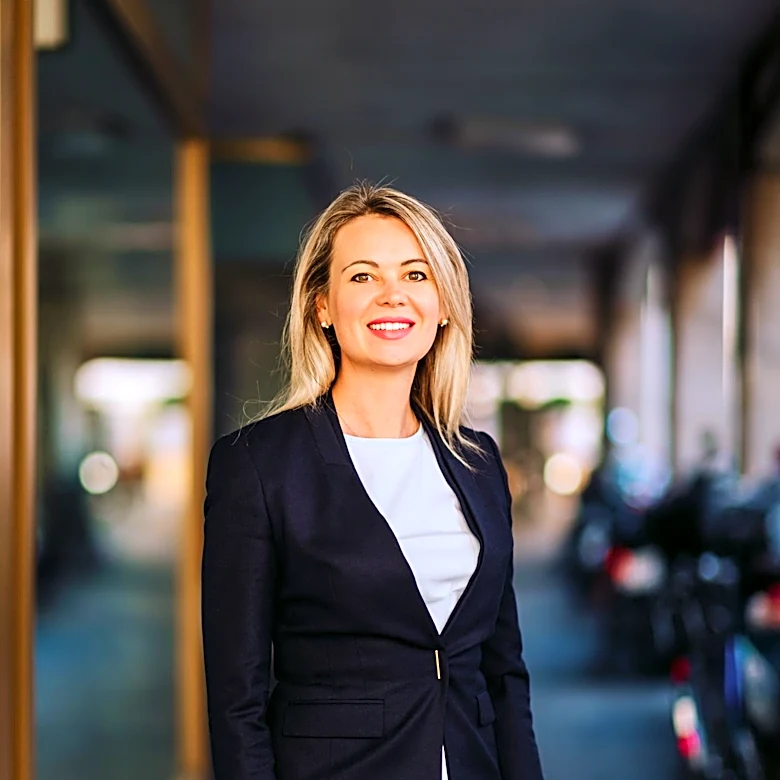 TechSoup CEO Marnie Webb Utilizes Stand-Up Comedy Skills to Enhance Nonprofit Leadership