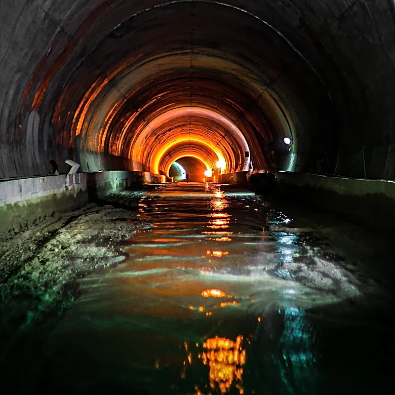 Exploring Los Angeles' Hidden Waterways: A New Perspective on Urban Life