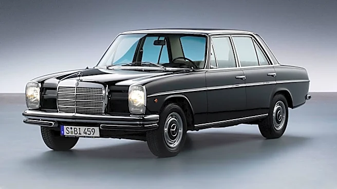 Mercedes-Benz 300D Turbo Auction Highlights Enduring Appeal of Classic Cars