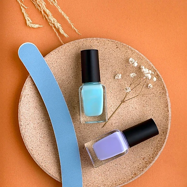 Glass Nail Files Gain Popularity for Home Manicures, Offering Durability and Elegance