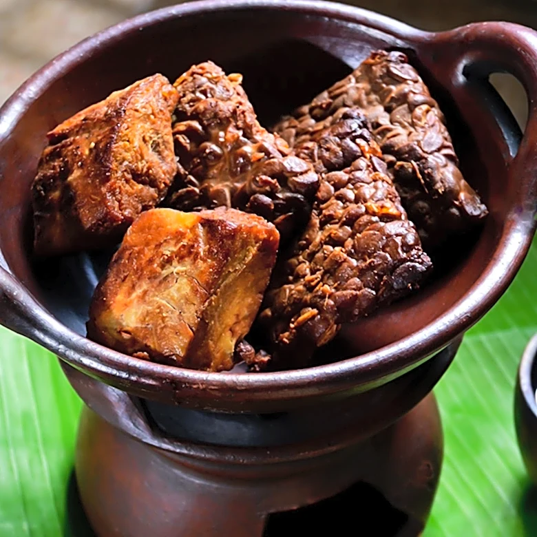 Curry Boys BBQ Blends Southeast Asian Flavors with Texas Barbecue in New Cookbook