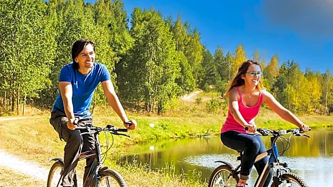 Trainers Discuss Benefits of Walking vs. Cycling for Fitness Goals