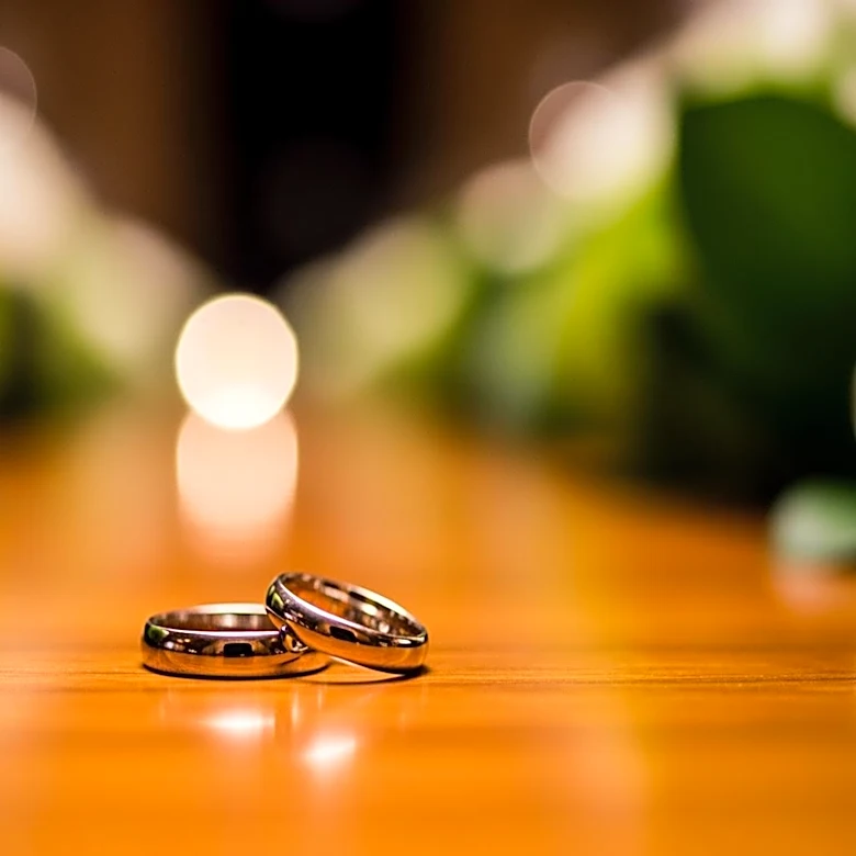 Eagles' Lane Johnson Marries Kelsey Holmer with Teammates in Attendance