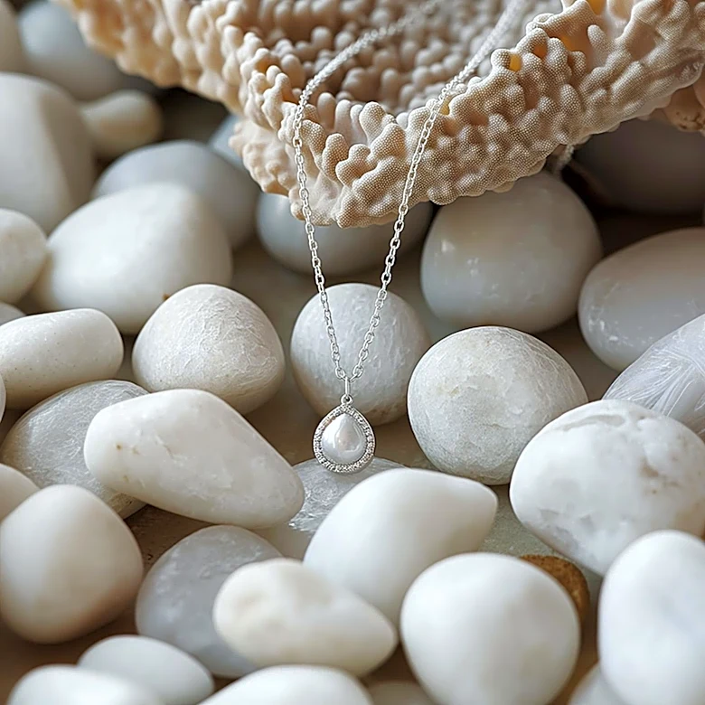 South Florida Jewelry Brand Uses Ocean Plastic to Create Timeless Pieces