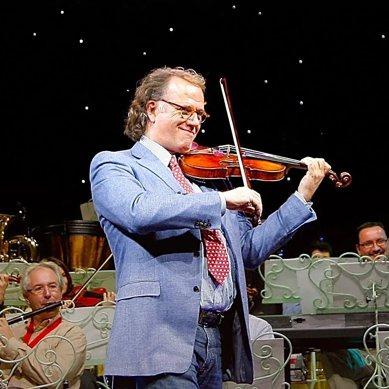 Steve March-Tormé Headlines Oshkosh Derby Day Gala for School Arts