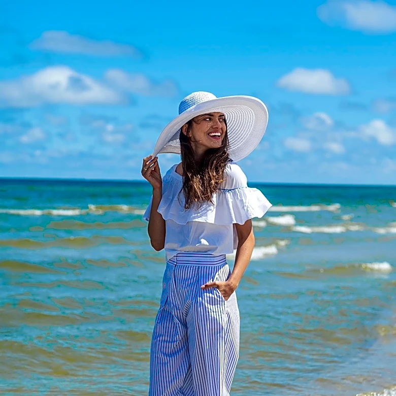 Linen Pants Offer Stylish Solution for Summer Heat