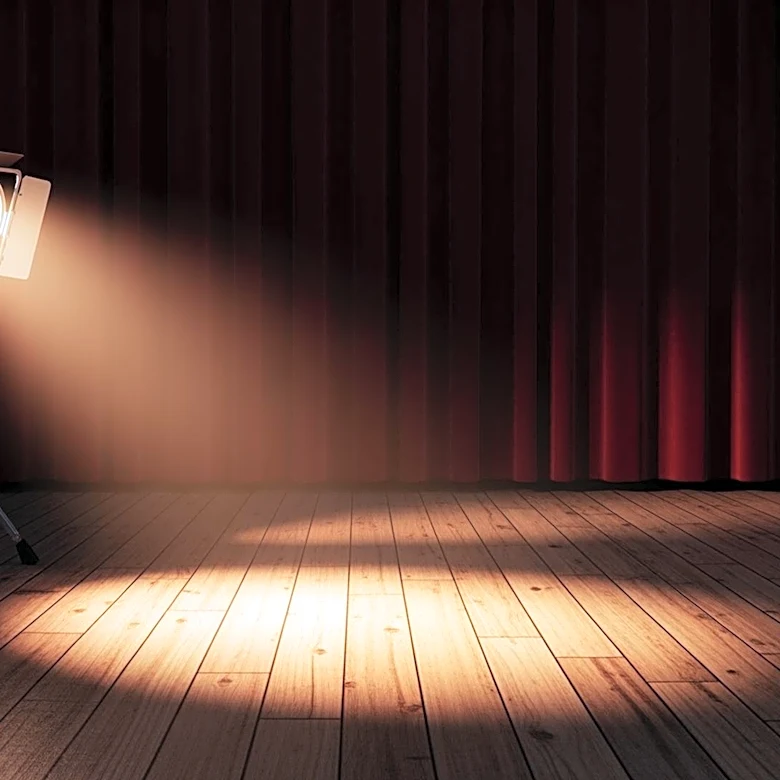 Jane Krakowski Reflects on Career Highlights and Stage Passion