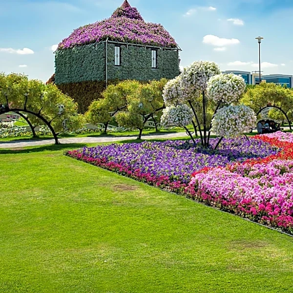 Macy's Flower Show 'Homegrown' Celebrates America's Gardens in New York and Chicago