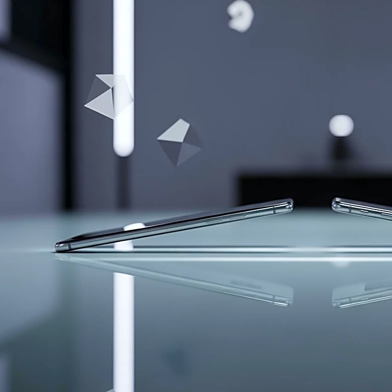 Alex Cooper and Alix Earle's Feud Highlights Business Conflicts in Influencer Industry