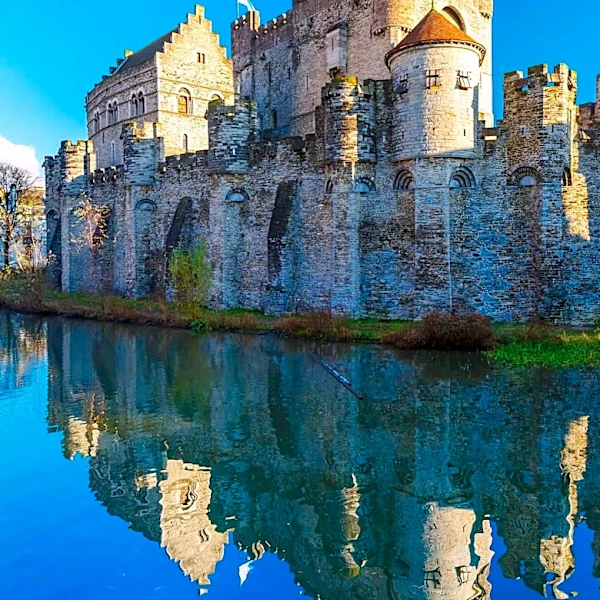 Rare 19th Century Wines from Glamis Castle to Be Auctioned at Sotheby’s