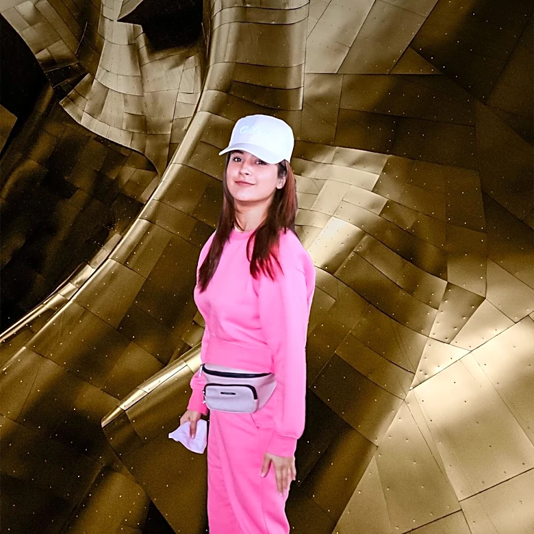 Tracksuit Pants Emerge as a Key Fashion Trend for Spring and Summer 2026