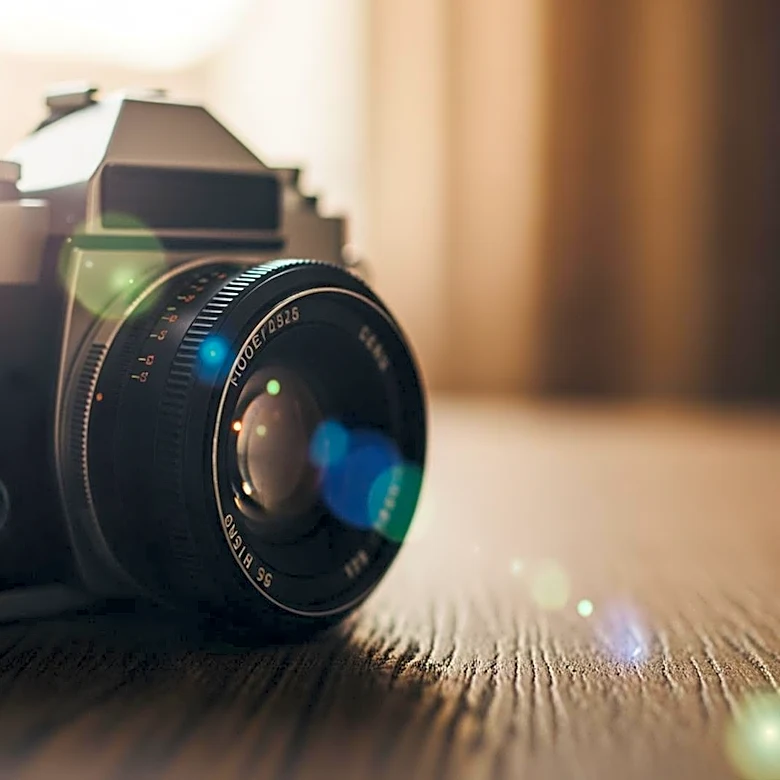 Director Eva Victor's Film 'Sorry, Baby' Explores Trauma and Healing Through Subtle Storytelling