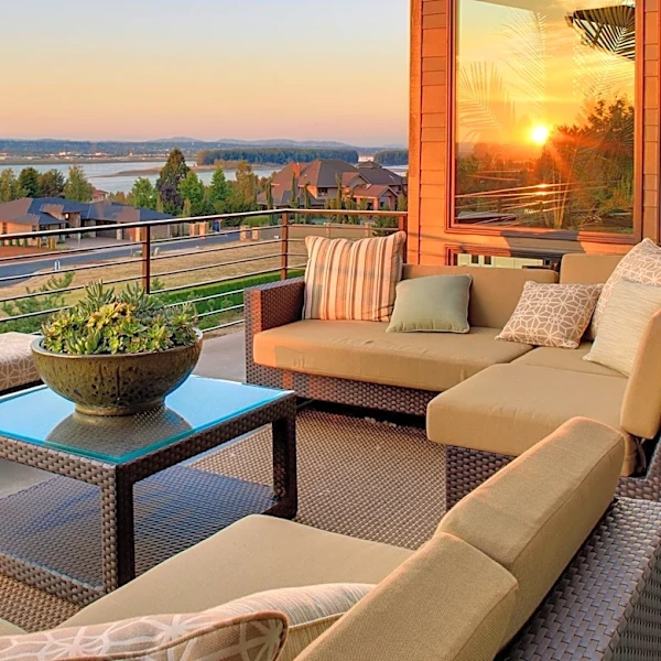 Homeowners Embrace Backyard Living Rooms for Enhanced Outdoor Experience