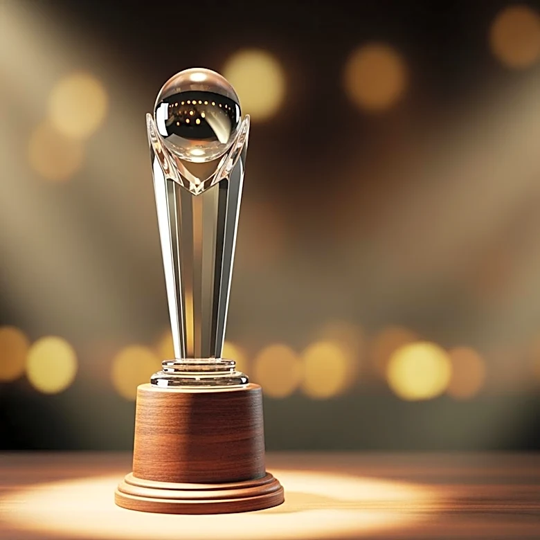 Gap CEO Richard Dickson Honored for Leadership at FIT Gala