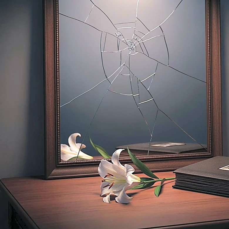 Christian Petzold's 'Miroirs No 3' Explores Grief and Family Dysfunction