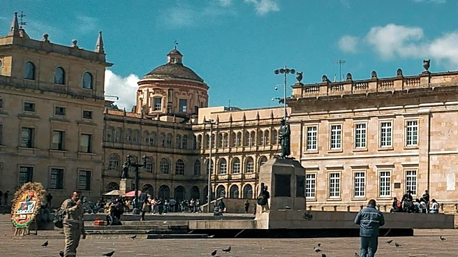 Historical Narratives Enhance City Tours, Enriching Visitor Experience