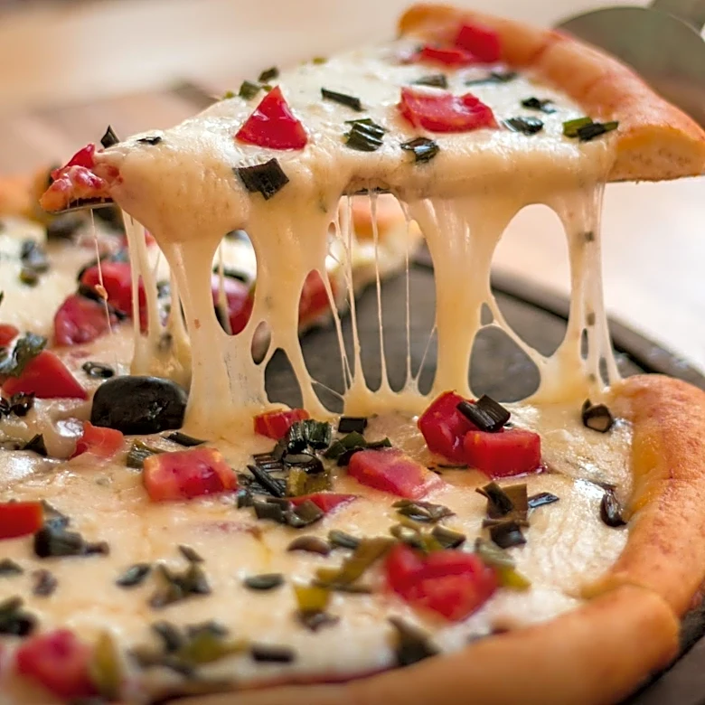 Slice House Celebrates Grand Opening in Granite Bay with Award-Winning Pizza