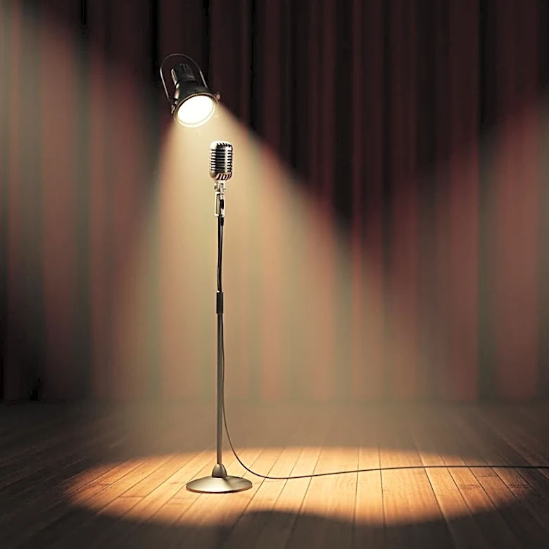 Christopher Hall to Debut One-Man Show 'Pizazz' in New York, Marking U.S. Engagement