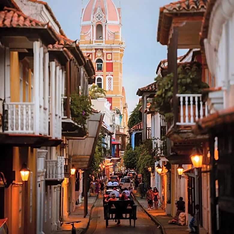 American Family Embraces New Life in Colombia Amid Cultural and Safety Concerns