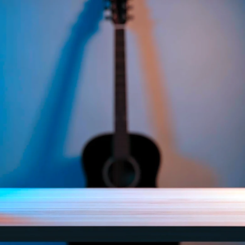 Gwenifer Raymond Delivers Haunting Performance at Tiny Desk Concert