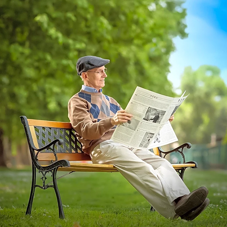 Study Reveals Mentally Active Sitting Activities Reduce Dementia Risk