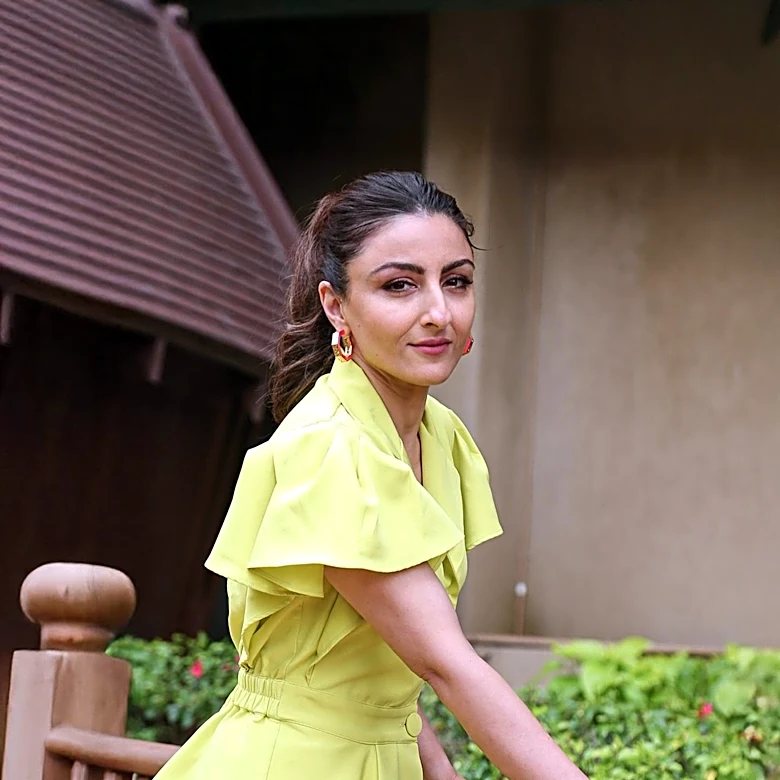 Soha Ali Khan Discusses Sleep Divorce and Health with Delhi Doctor