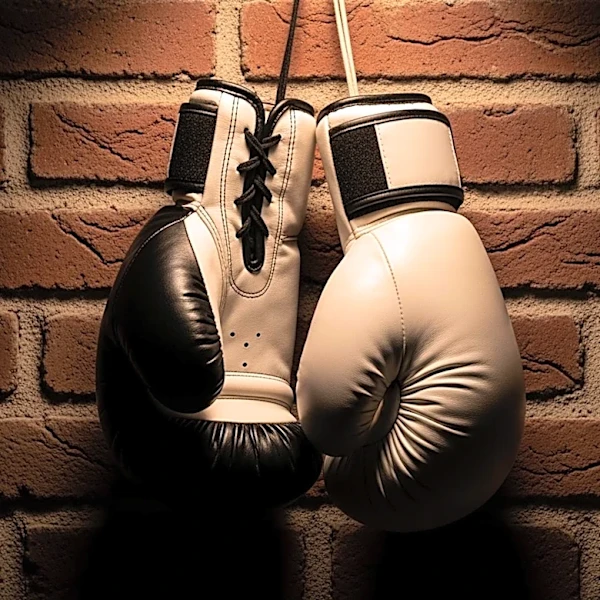 Leo Atang Faces Pressure to Match Moses Itauma's Rapid Rise in Boxing