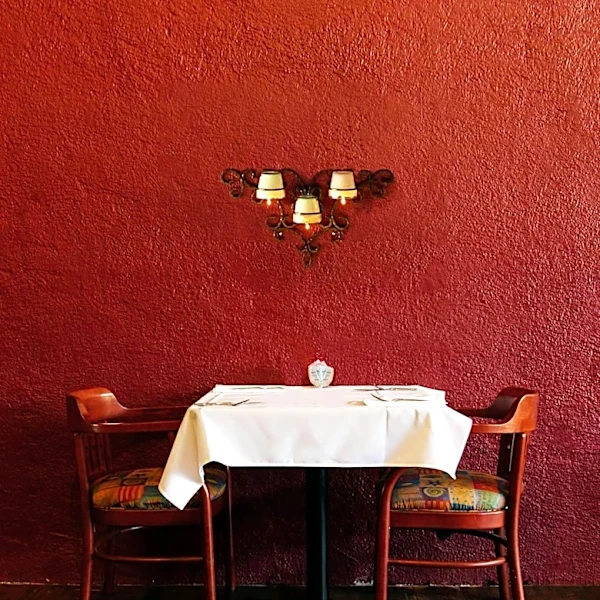 New York City Restaurant Dean's Emulates English Pub Ambiance