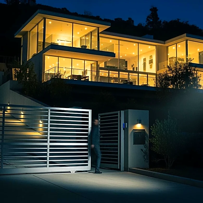 Dylan Sprouse Tackles Trespasser at Hollywood Hills Home, Suspect Apprehended